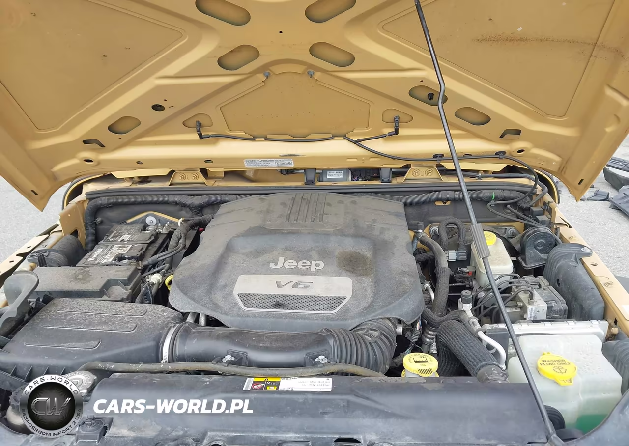 2014 Jeep Wrangler Unlimited Sport VIN:1C4BJWDGXEL221188 - 10