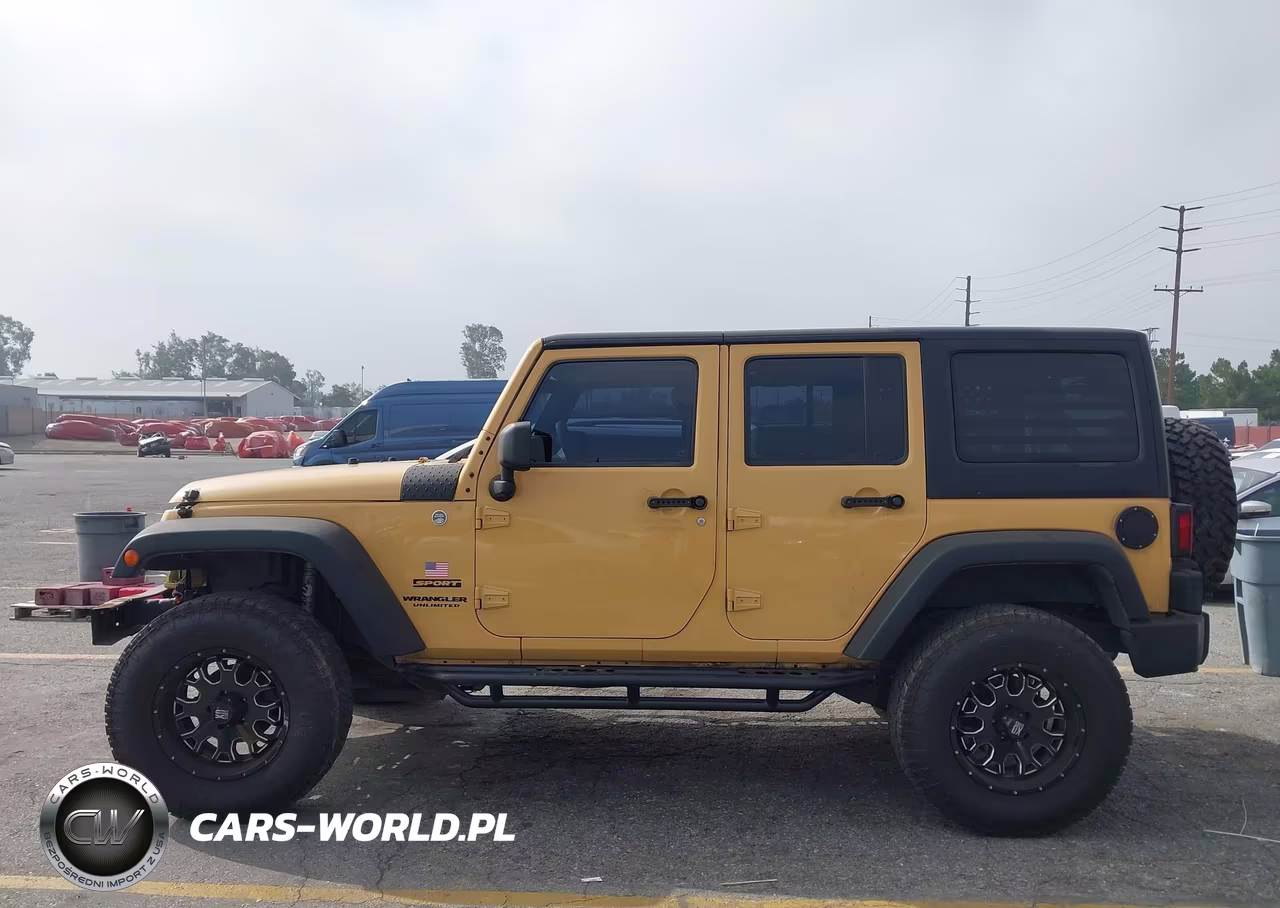 2014 Jeep Wrangler Unlimited Sport VIN:1C4BJWDGXEL221188 - 15