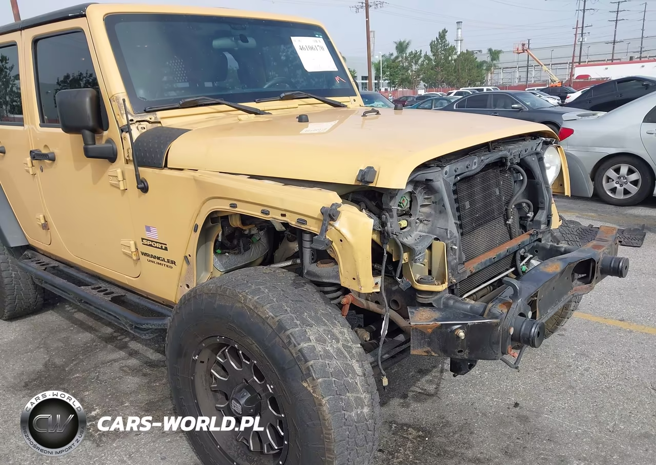 2014 Jeep Wrangler Unlimited Sport VIN:1C4BJWDGXEL221188 - 18