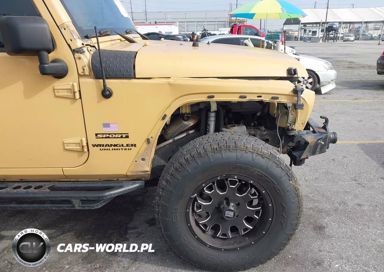 2014 Jeep Wrangler Unlimited Sport VIN:1C4BJWDGXEL221188 - 19