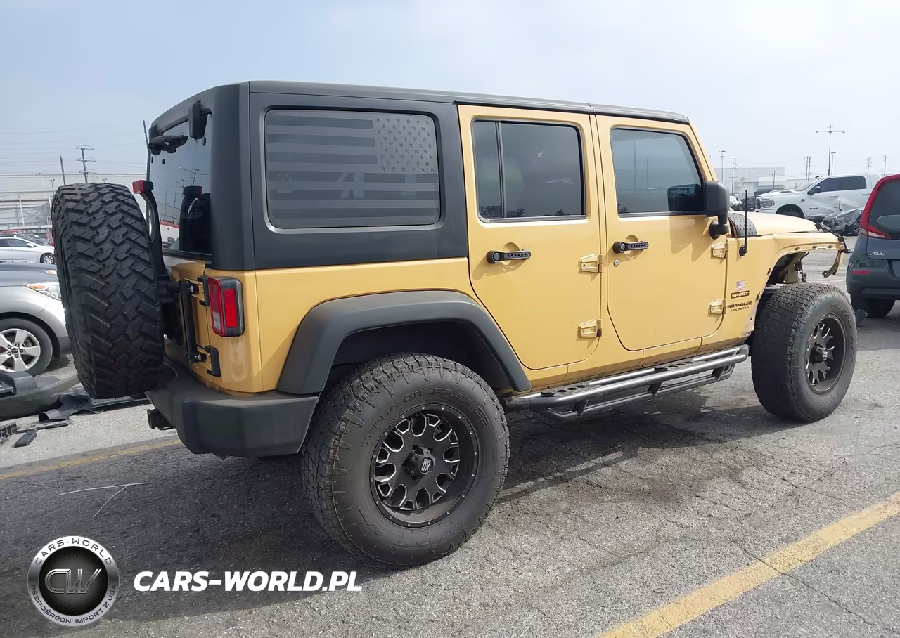 2014 Jeep Wrangler Unlimited Sport VIN:1C4BJWDGXEL221188 - 4