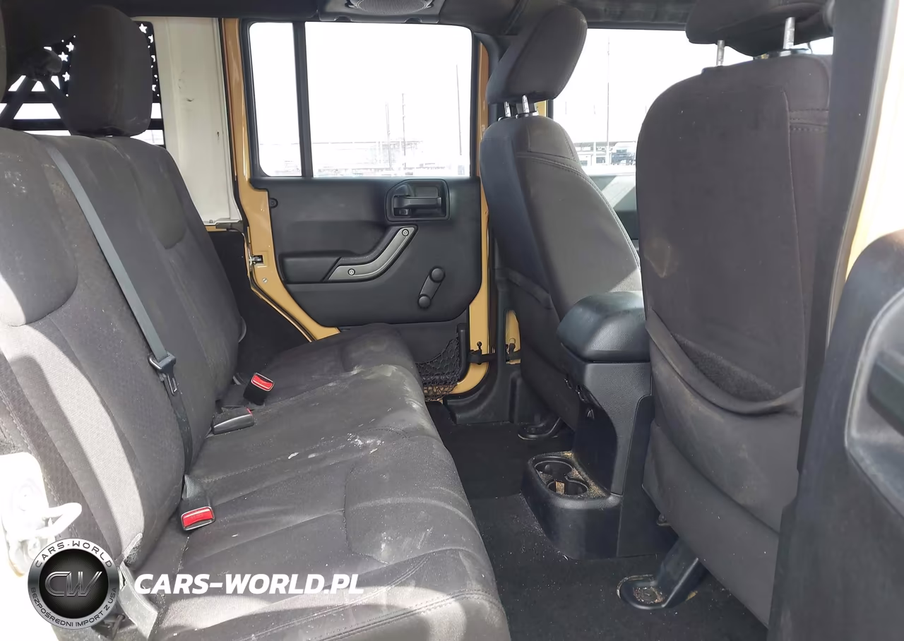 2014 Jeep Wrangler Unlimited Sport VIN:1C4BJWDGXEL221188 - 8