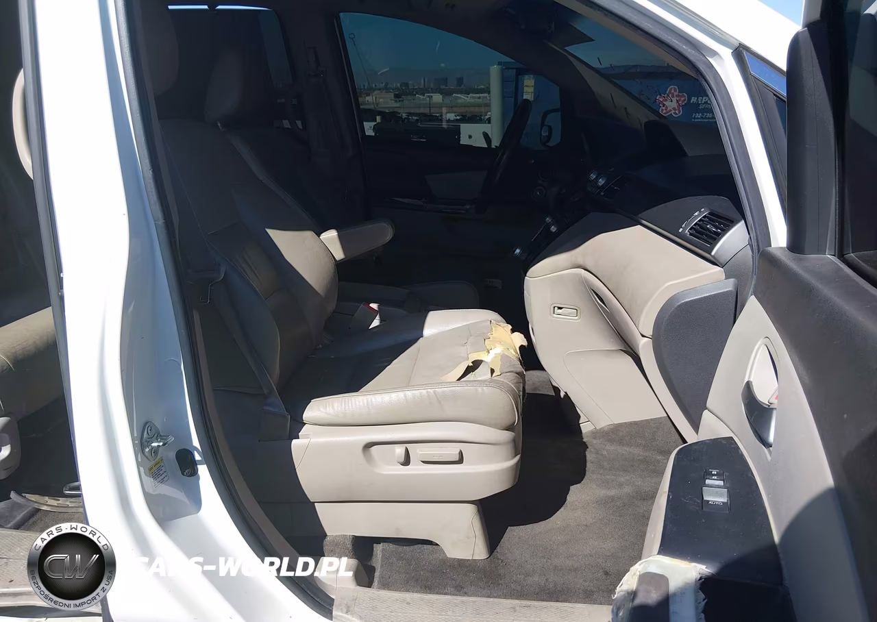 2012 Honda Odyssey Touring-Touring Elite VIN:5FNRL5H96CB041091 - 5