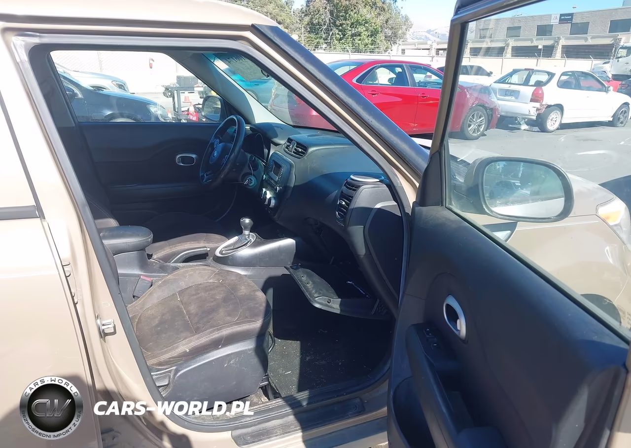 2015 Kia Soul VIN:KNDJN2A2XF7191895 - 5