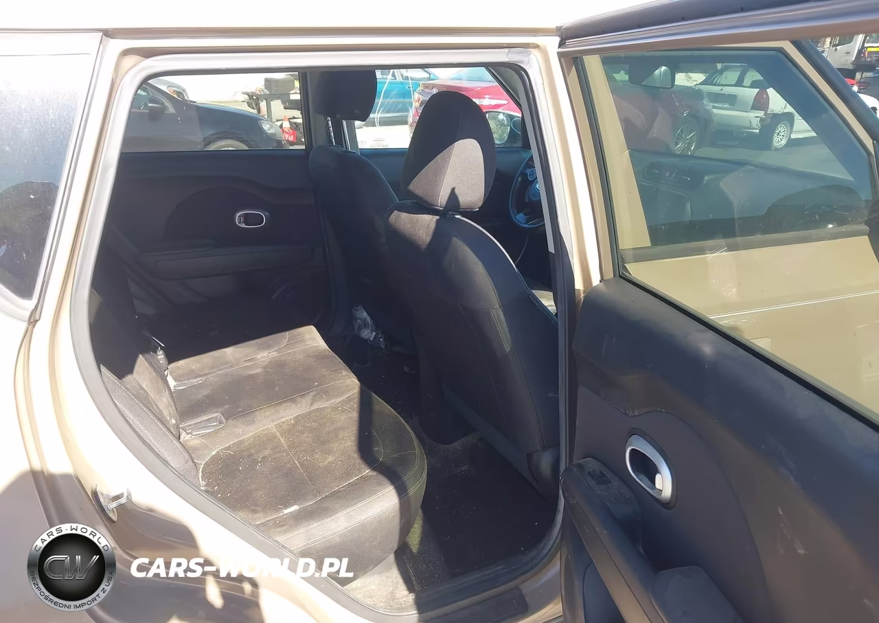 2015 Kia Soul VIN:KNDJN2A2XF7191895 - 8