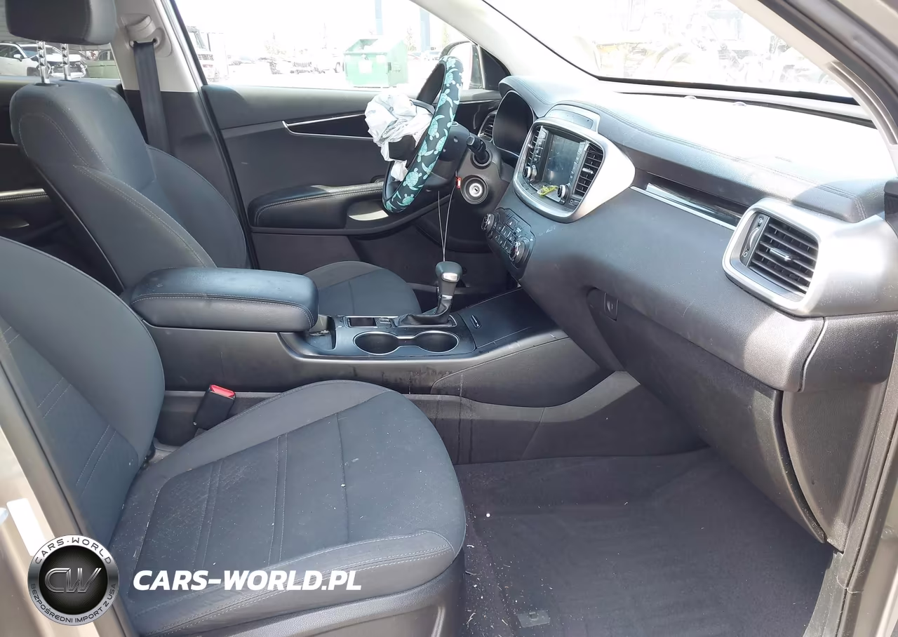 2019 Kia Sorento 2.4L L VIN:5XYPG4A31KG521610 - 5