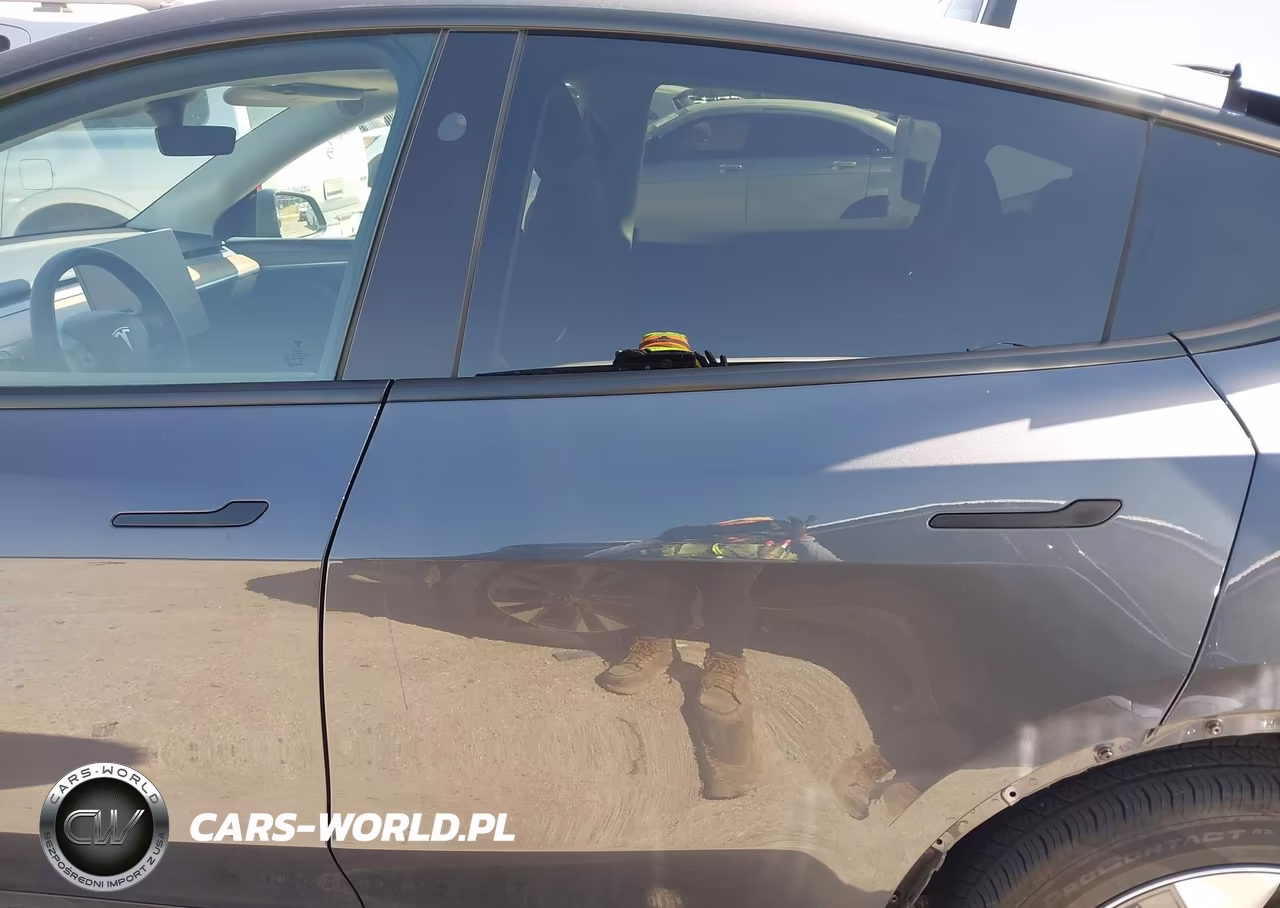 2023 Tesla Model Y Awd-Long Range Dual Motor All-Wheel Drive VIN:7SAYGDEE4PA150845 - 13