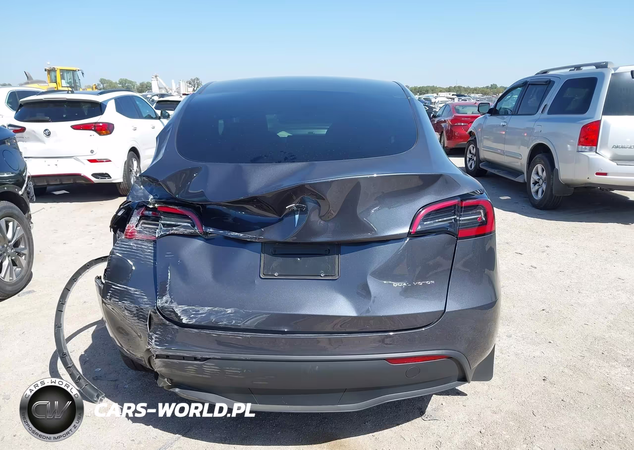 2023 Tesla Model Y Awd-Long Range Dual Motor All-Wheel Drive VIN:7SAYGDEE4PA150845 - 15