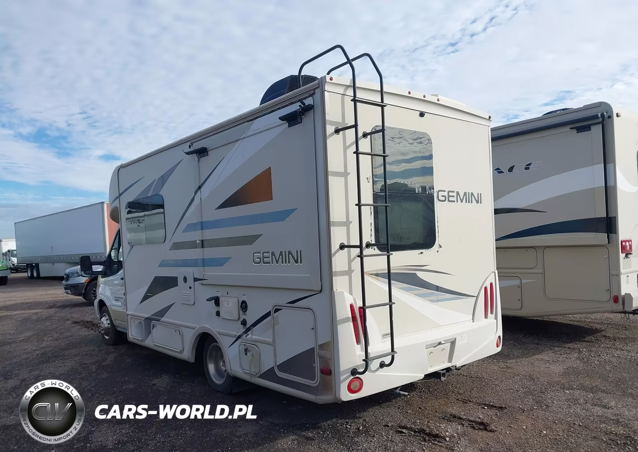 2017 Thor Motor Coach 23Tb VIN:1FDWS8PV6HKA06434 - 3