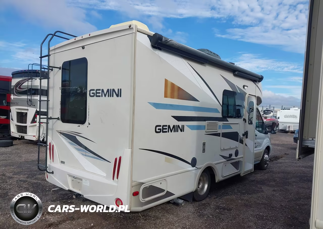 2017 Thor Motor Coach 23Tb VIN:1FDWS8PV6HKA06434 - 4