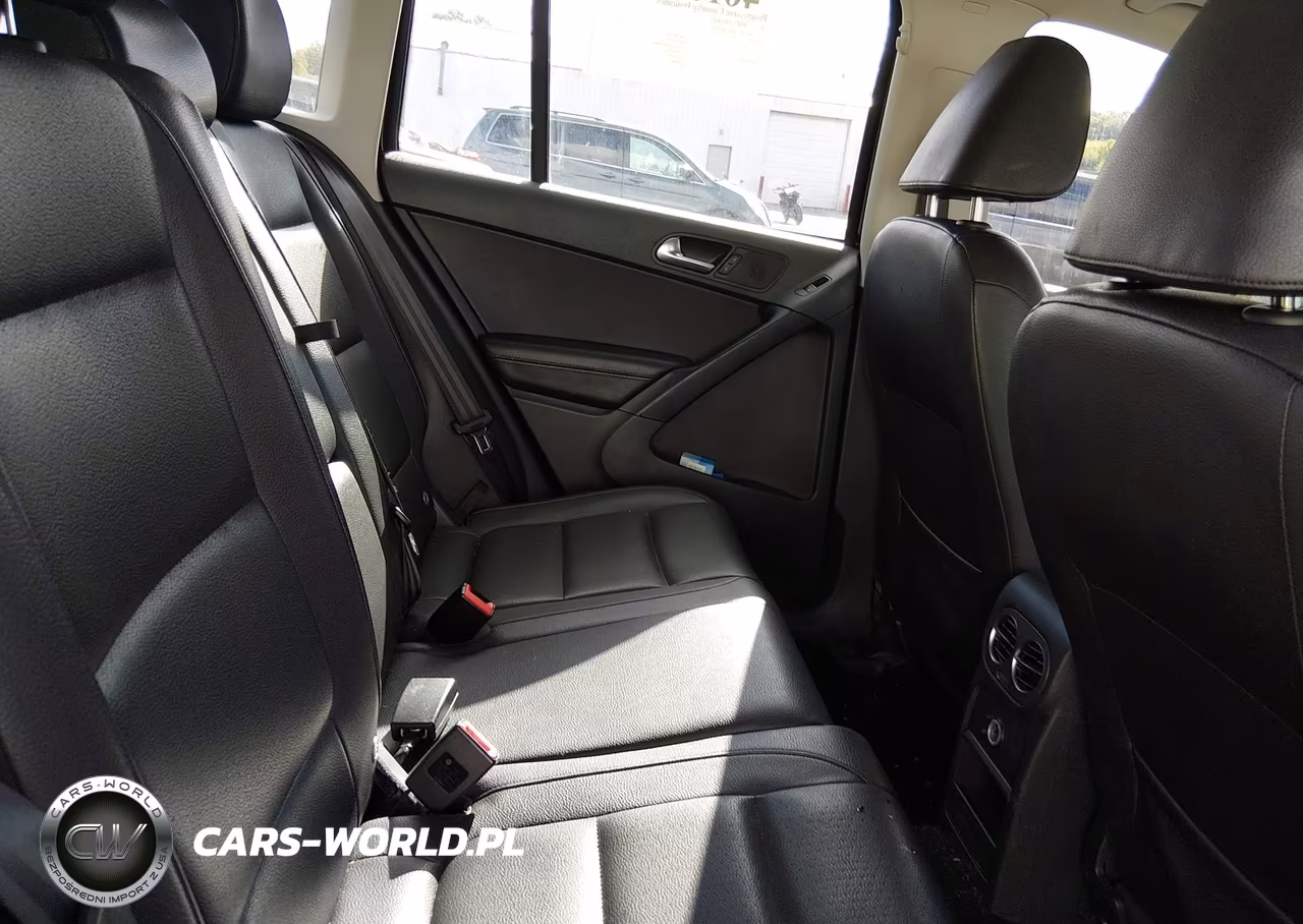 2017 Volkswagen Tiguan 2.0T S VIN:WVGBV7AX9HW501472 - 8