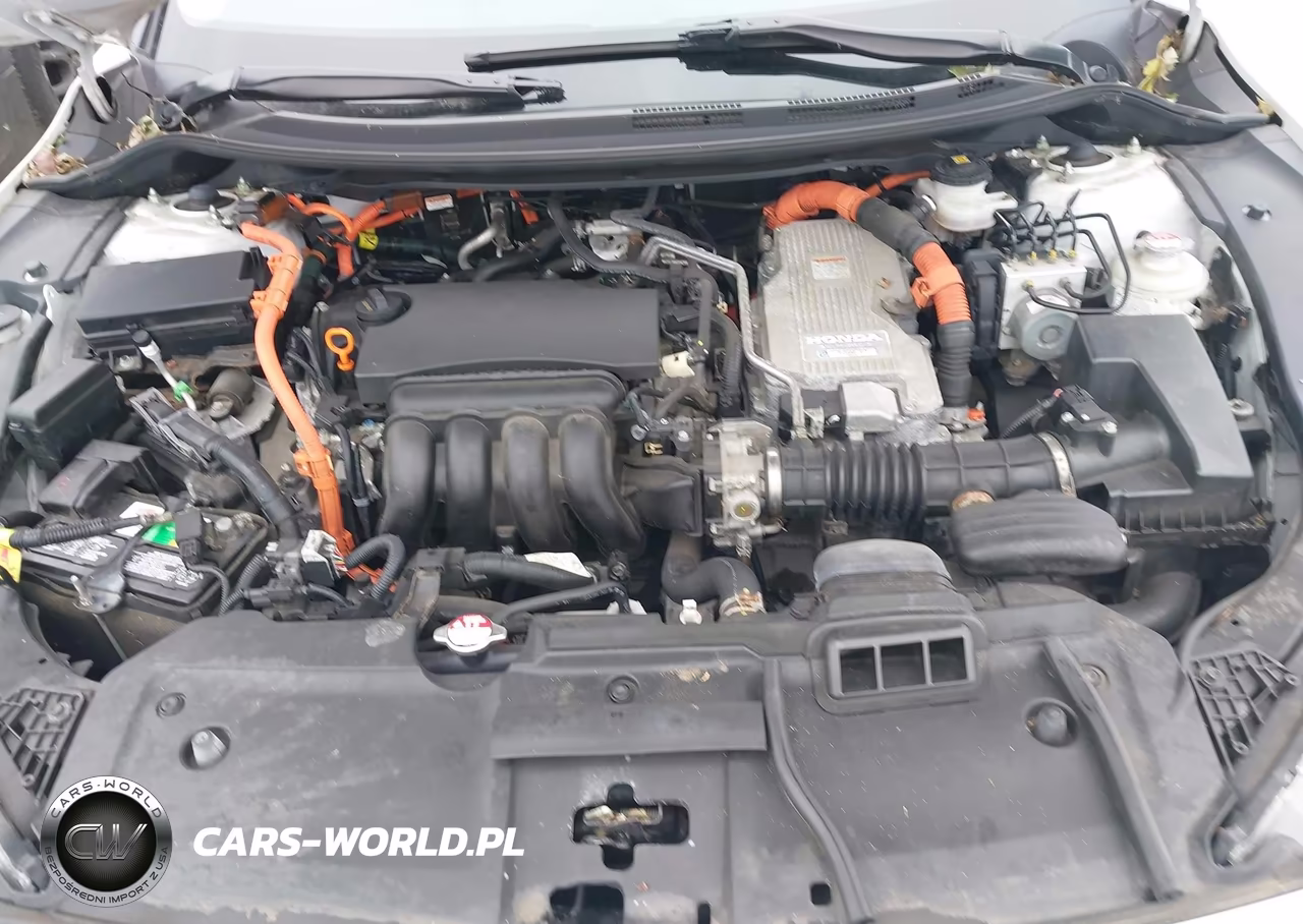 2018 Honda Clarity Plug-In Hybrid Touring VIN:JHMZC5F32JC019368 - 10