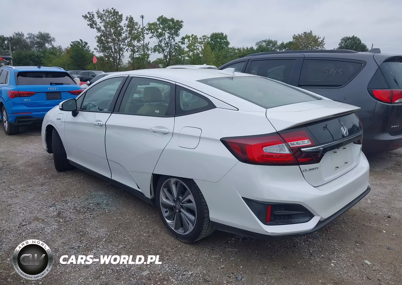 2018 Honda Clarity Plug-In Hybrid Touring VIN:JHMZC5F32JC019368 - 3