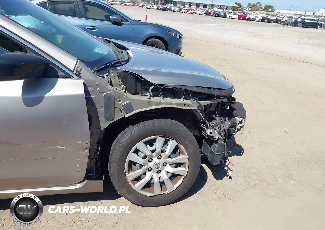 2014 Nissan Altima 2.5 S VIN:1N4AL3AP4EC131520 - 13