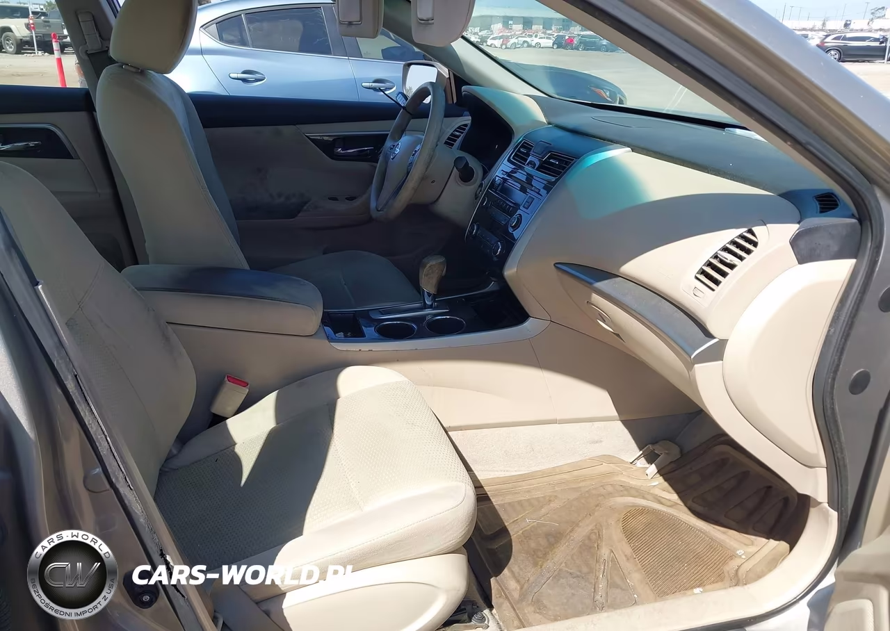 2014 Nissan Altima 2.5 S VIN:1N4AL3AP4EC131520 - 5