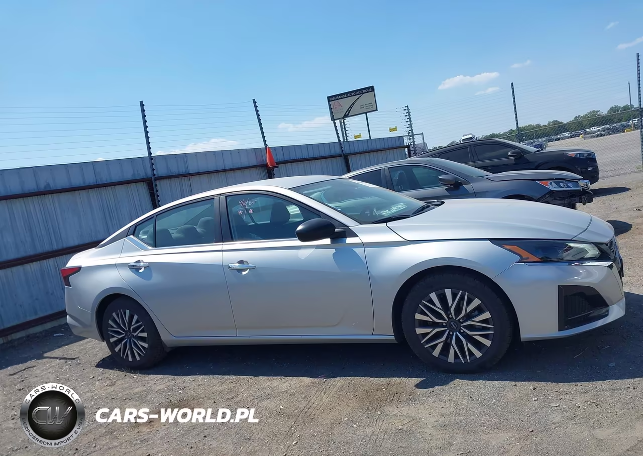 2025 Nissan Altima Sv Fwd VIN:1N4BL4DVXSN386550 - 13
