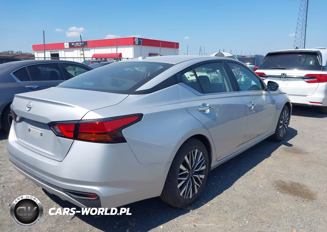 2025 Nissan Altima Sv Fwd VIN:1N4BL4DVXSN386550 - 4