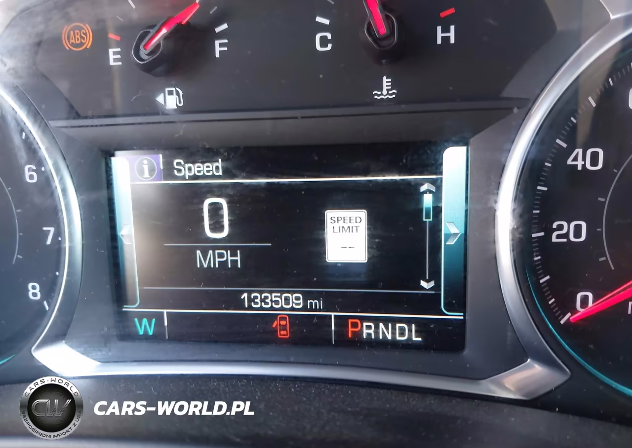 2018 Chevrolet Equinox Premier VIN:2GNAXWEX7J6198472 - 15