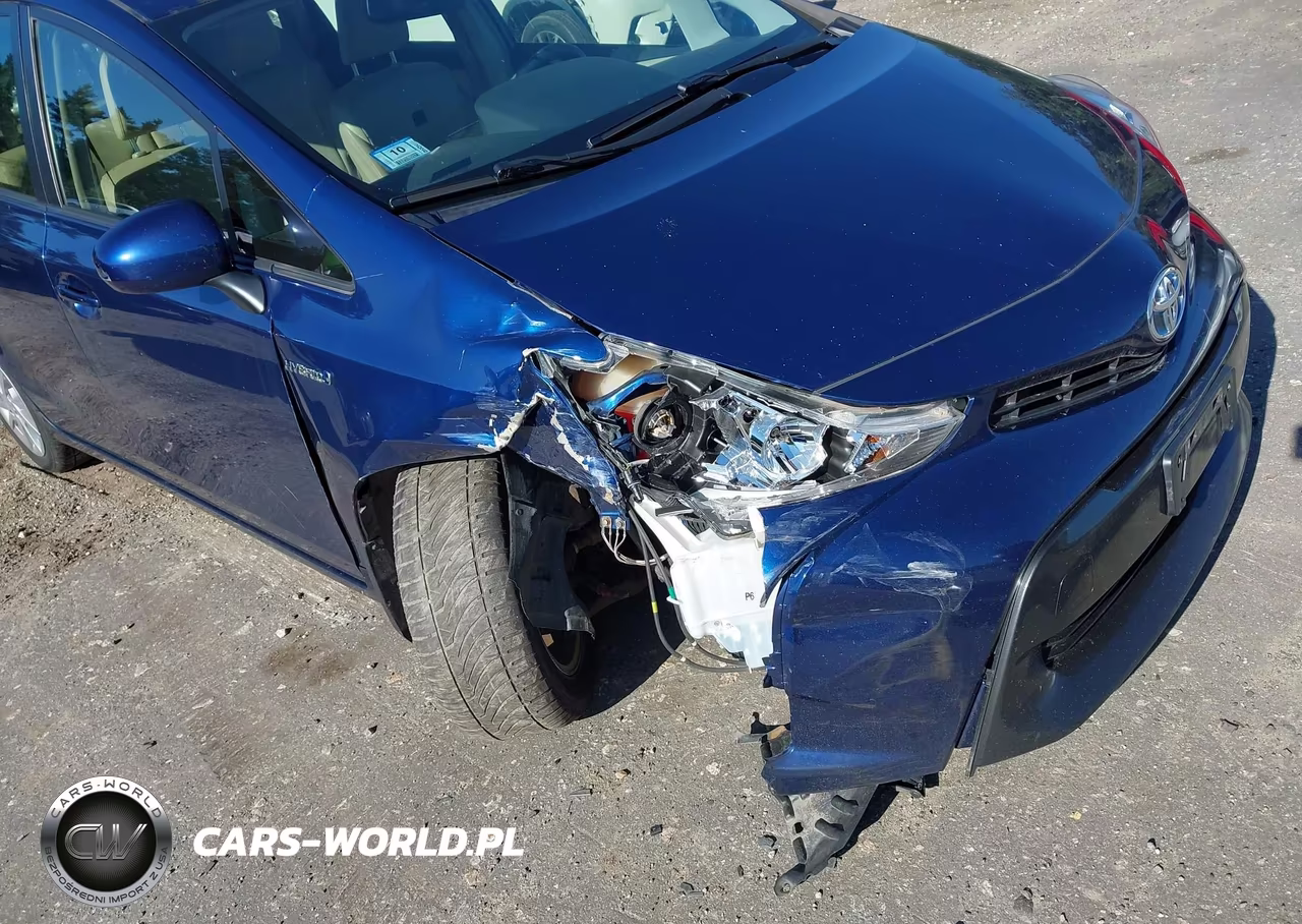 2015 Toyota Prius V Four VIN:JTDZN3EU0FJ039891 - 6
