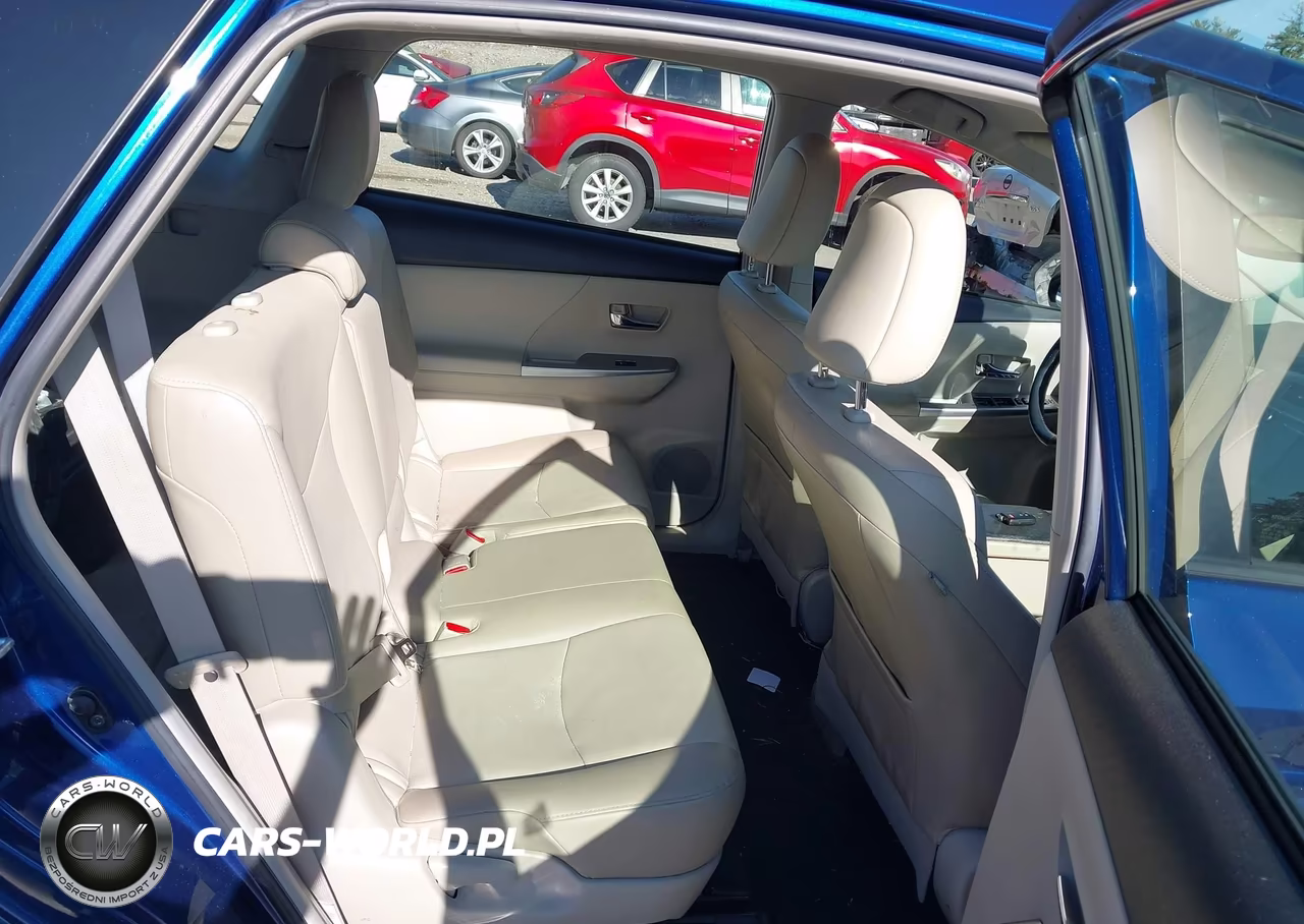 2015 Toyota Prius V Four VIN:JTDZN3EU0FJ039891 - 8