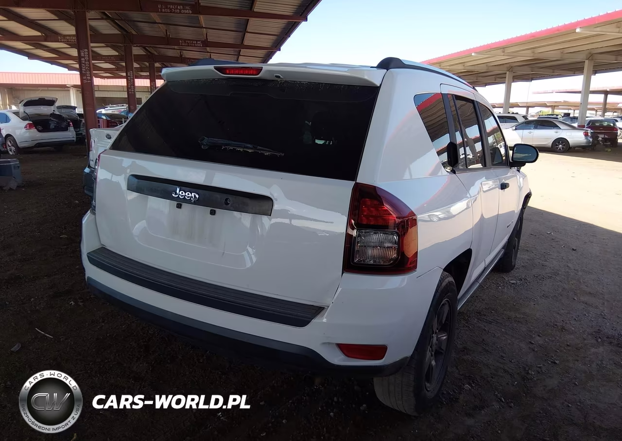 2014 Jeep Compass Sport VIN:1C4NJCBA9ED552851 - 4