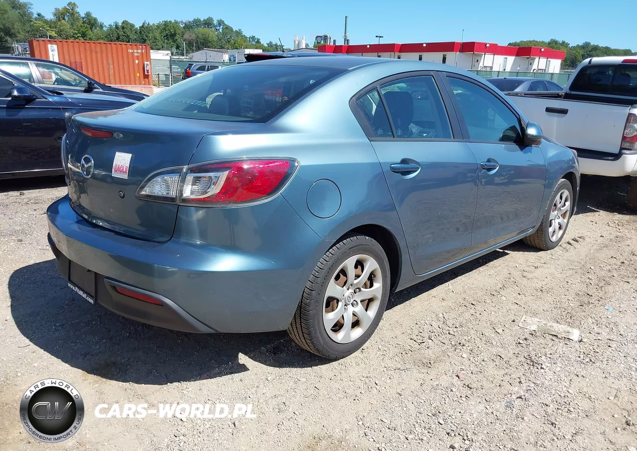 2010 Mazda Mazda3 I Sport VIN:JM1BL1SF6A1260535 - 4