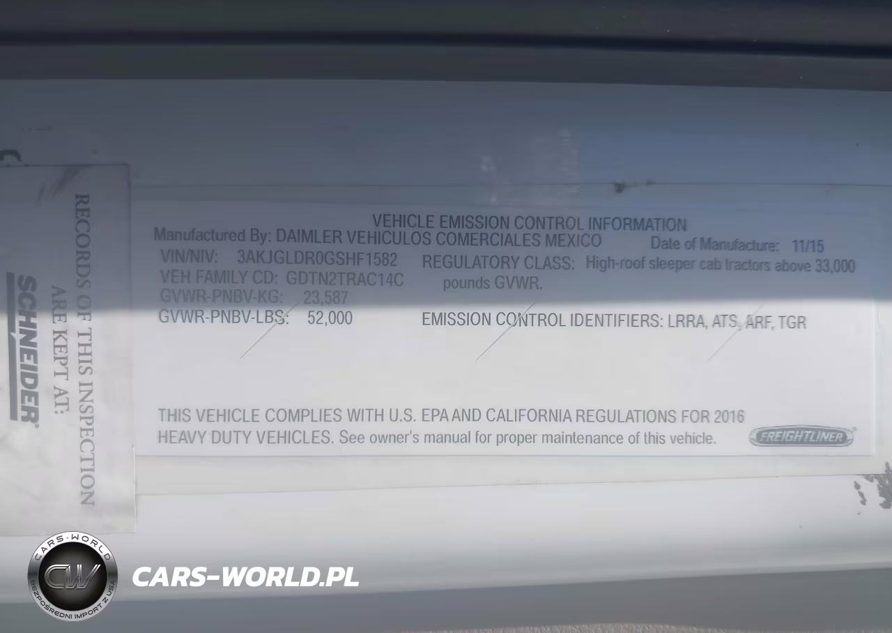 2016 Freightliner Cascadia 125 VIN:3AKJGLDR0GSHF1582 - 8
