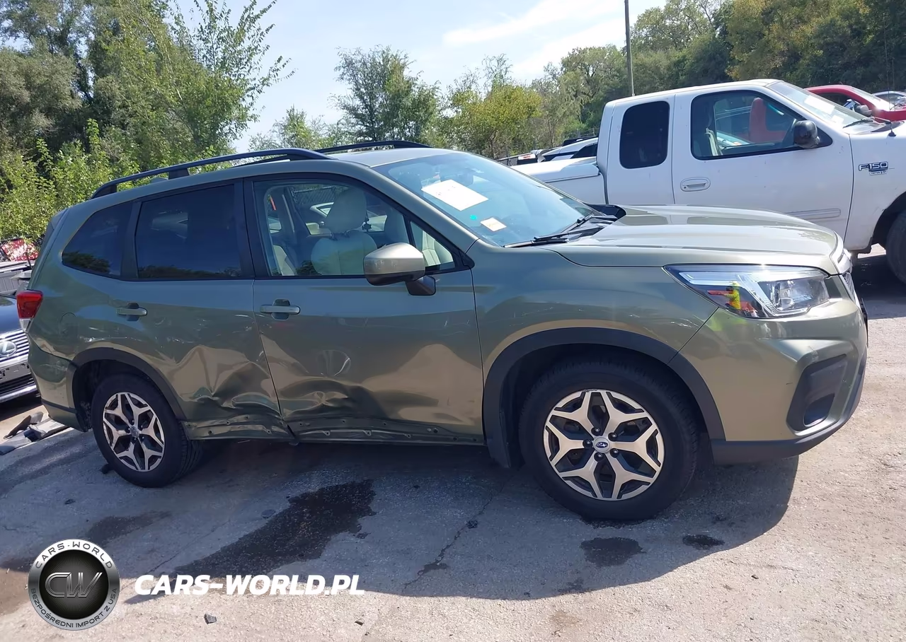 2019 Subaru Forester Premium VIN:JF2SKAGCXKH427720 - 14
