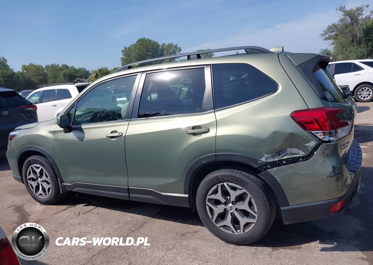 2019 Subaru Forester Premium VIN:JF2SKAGCXKH427720 - 15