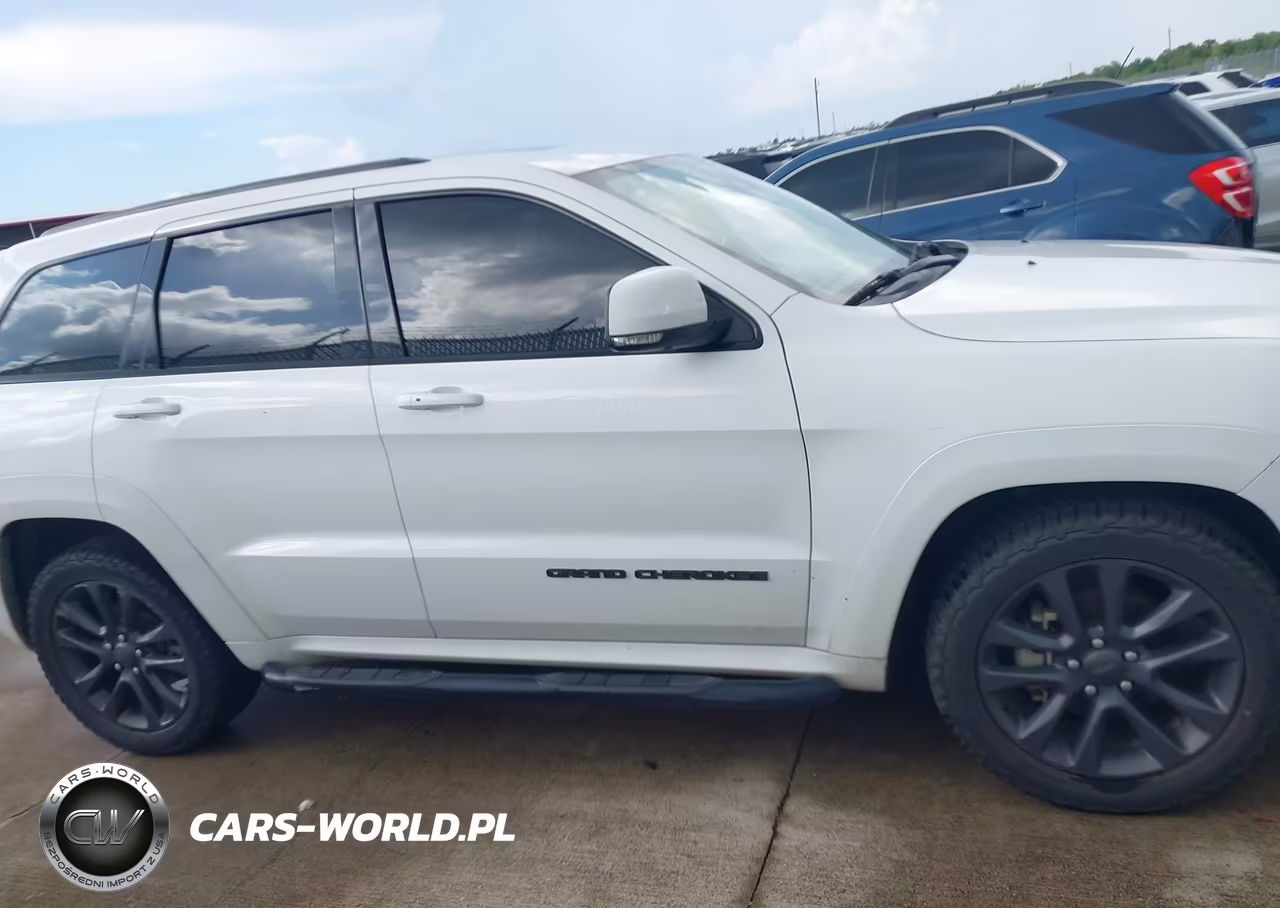 2018 Jeep Grand Cherokee High Altitude 4X2 VIN:1C4RJECG6JC301561 - 13