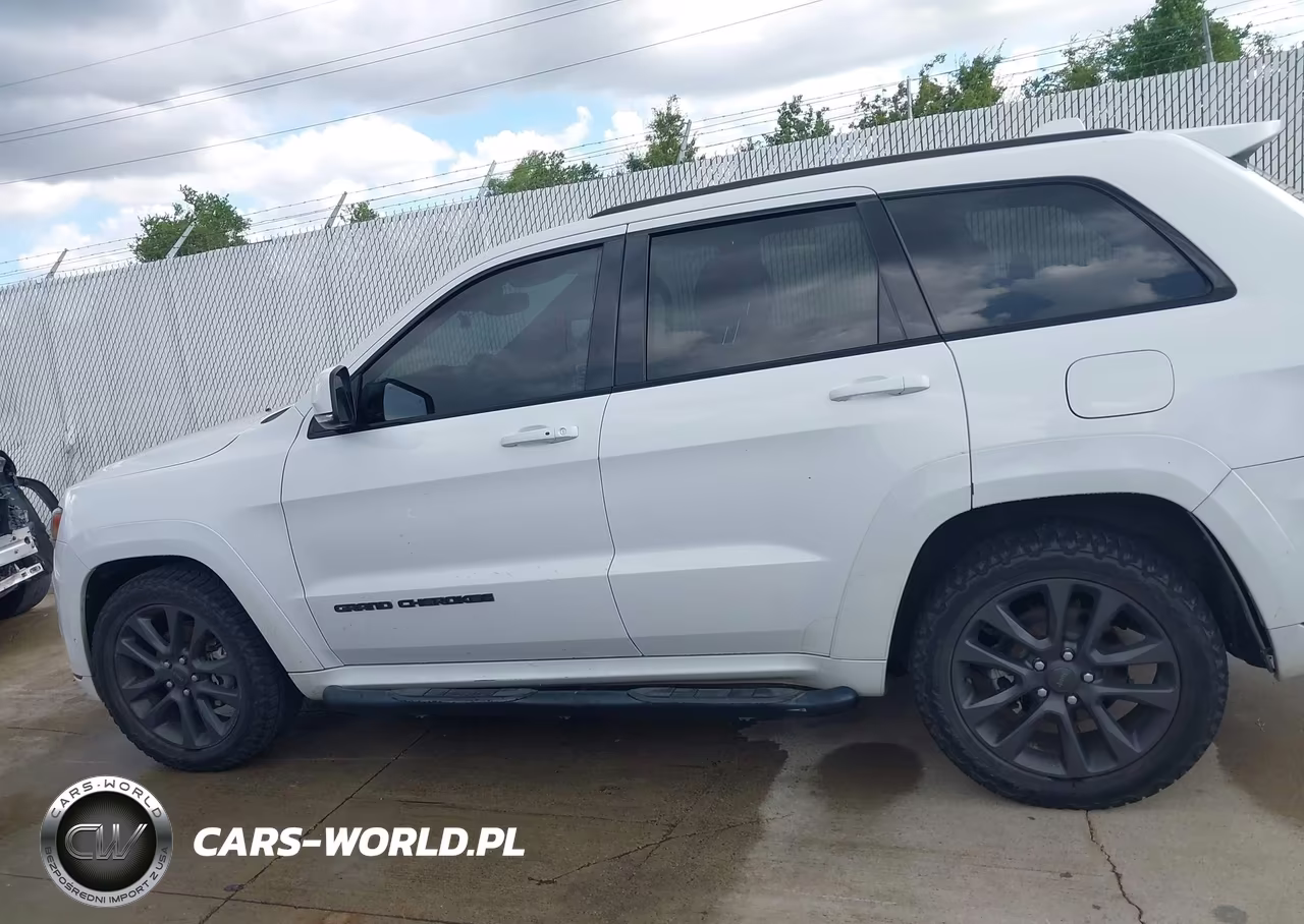 2018 Jeep Grand Cherokee High Altitude 4X2 VIN:1C4RJECG6JC301561 - 14