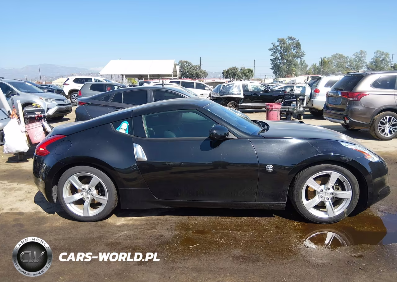 2010 Nissan 370Z Touring VIN:JN1AZ4EH1AM500097 - 12