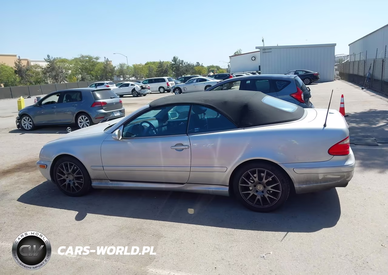 2002 Mercedes-Benz Clk 430 VIN:WDBLK70G42T103810 - 17