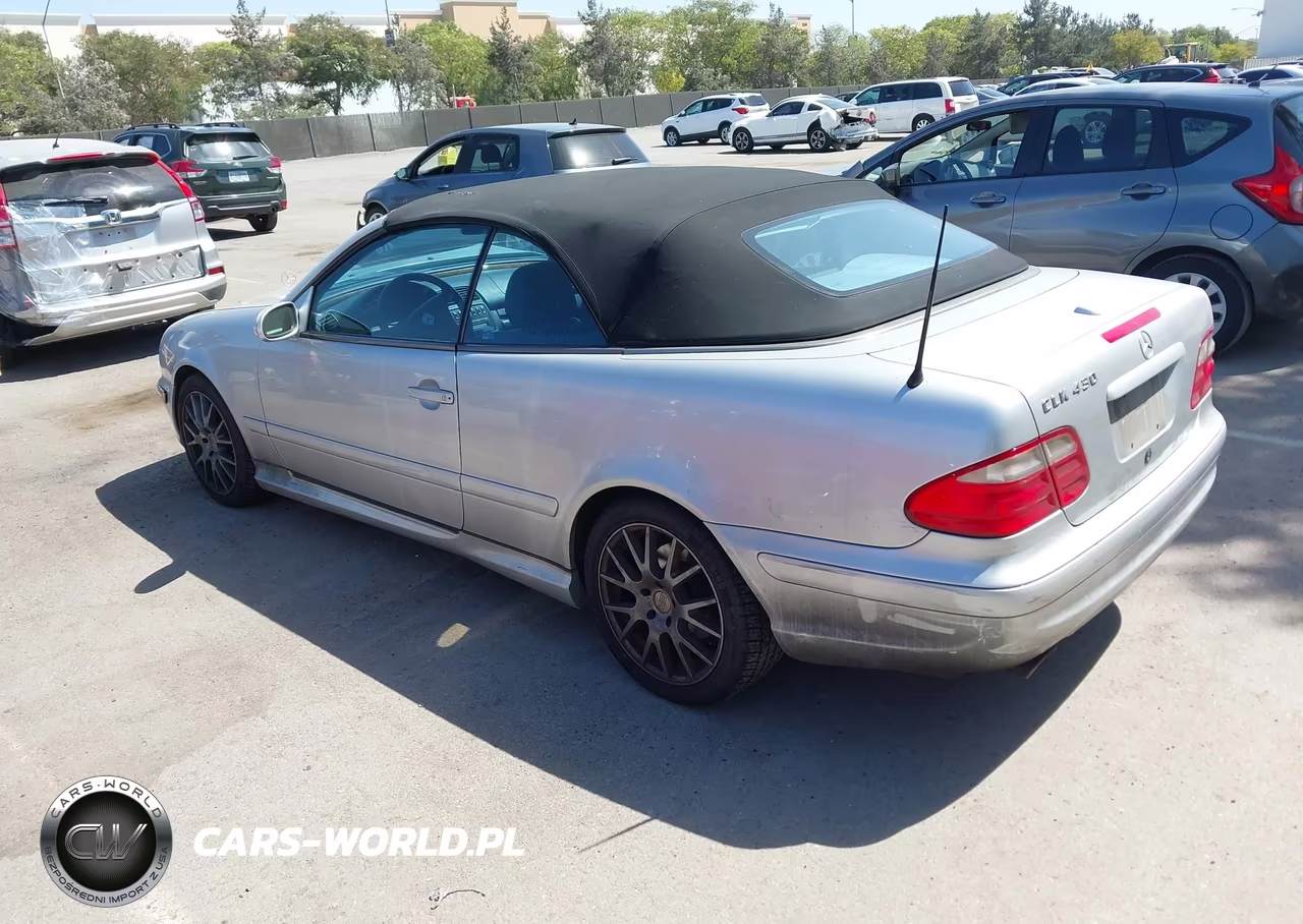 2002 Mercedes-Benz Clk 430 VIN:WDBLK70G42T103810 - 3