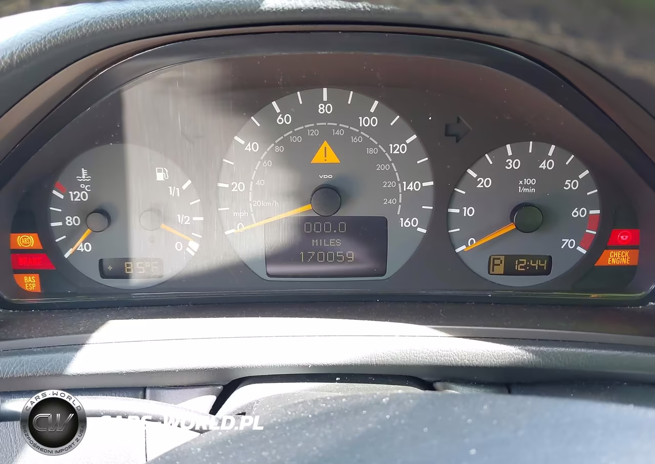 2002 Mercedes-Benz Clk 430 VIN:WDBLK70G42T103810 - 7