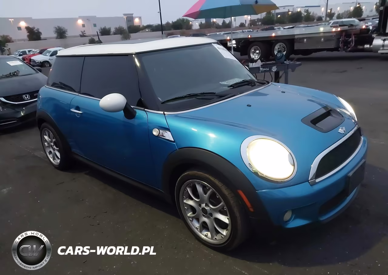 2007 Mini Cooper S VIN:WMWMF73537TL90100 - 1