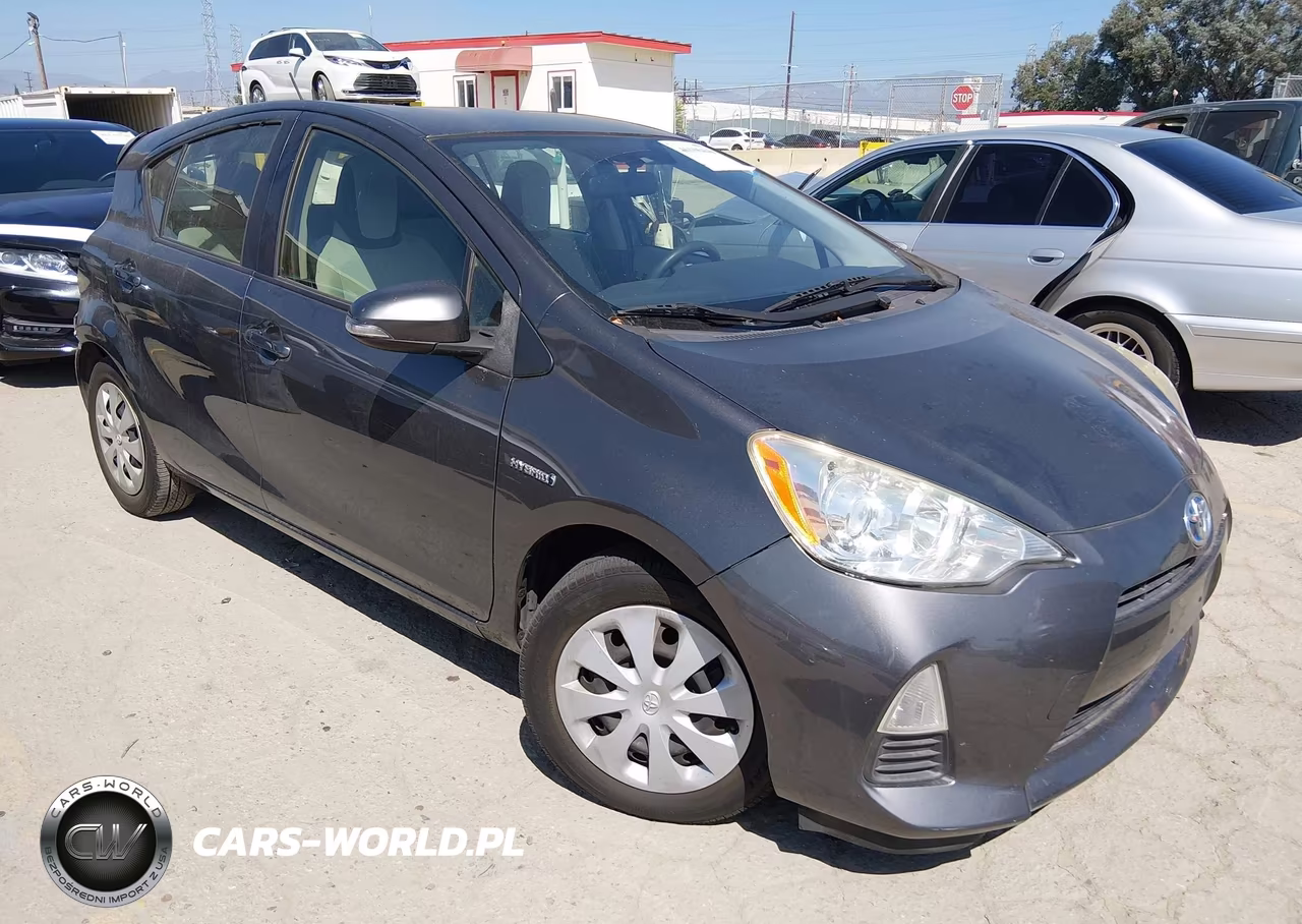 2014 Toyota Prius C One – zdjęcie 1 z 20