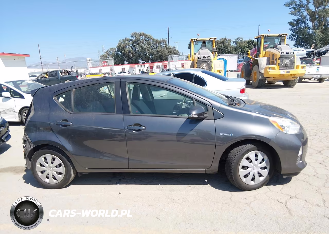 2014 Toyota Prius C One VIN:JTDKDTB35E1076594 - 14