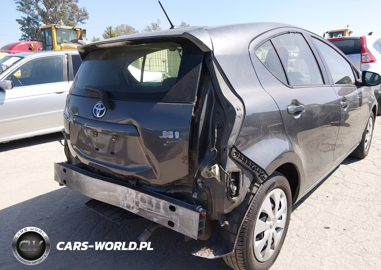 2014 Toyota Prius C One VIN:JTDKDTB35E1076594 - 18