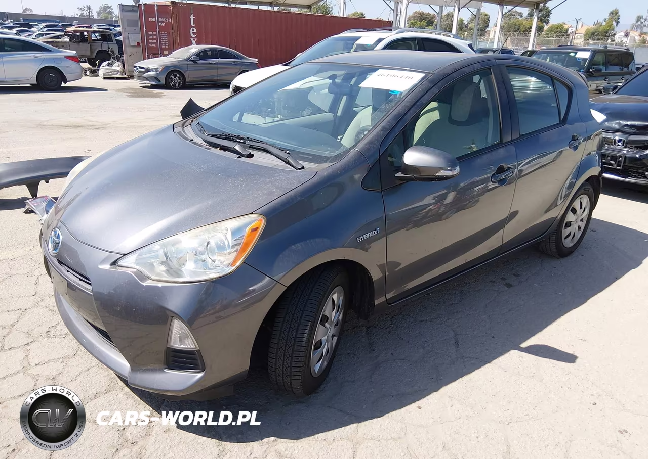 2014 Toyota Prius C One VIN:JTDKDTB35E1076594 - 2