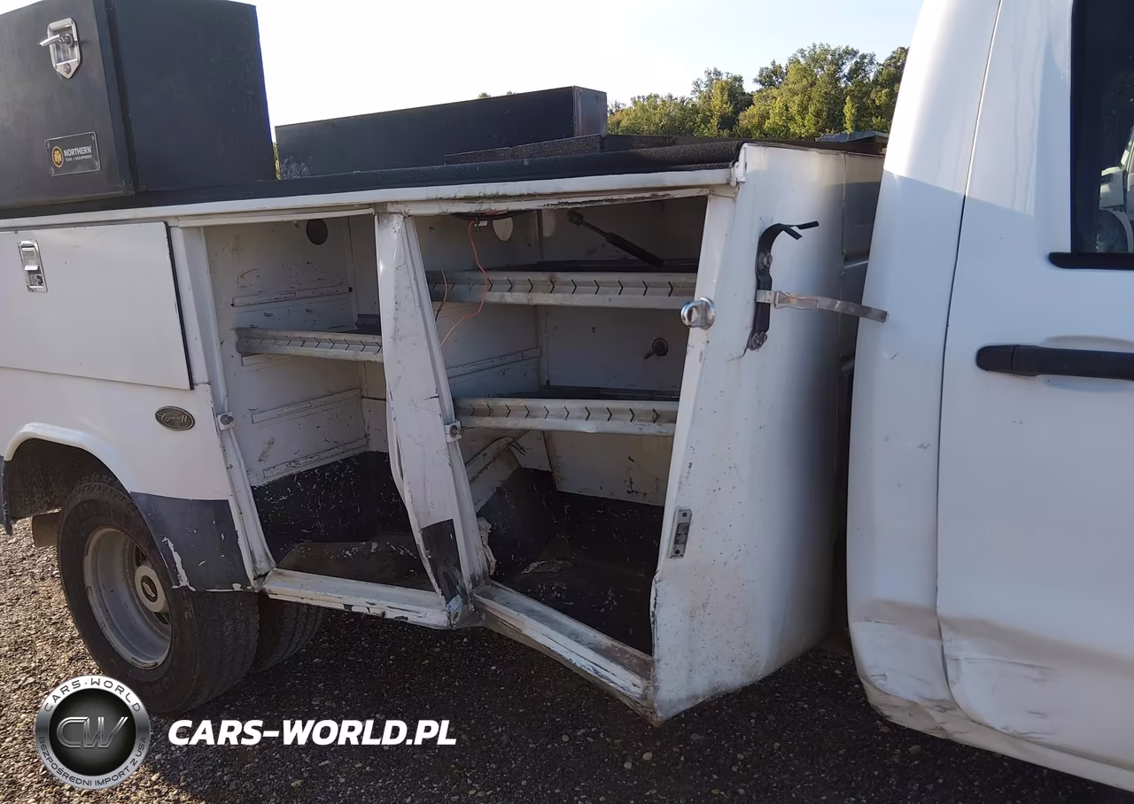2016 Chevrolet Silverado 3500Hd Chassis Wt VIN:1GB3CYC84GF274639 - 11