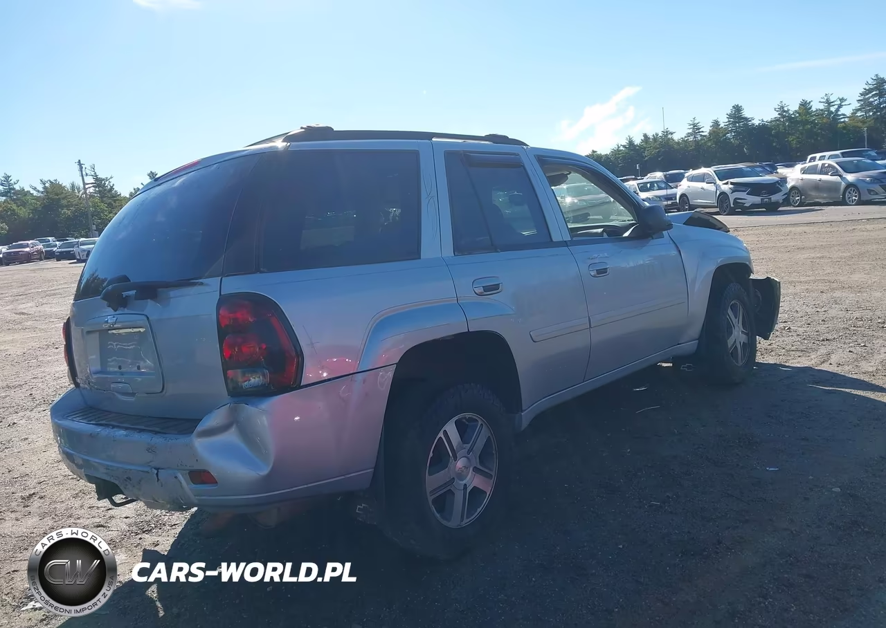 2007 Chevrolet Trailblazer Lt VIN:1GNDT13S572220090 - 4