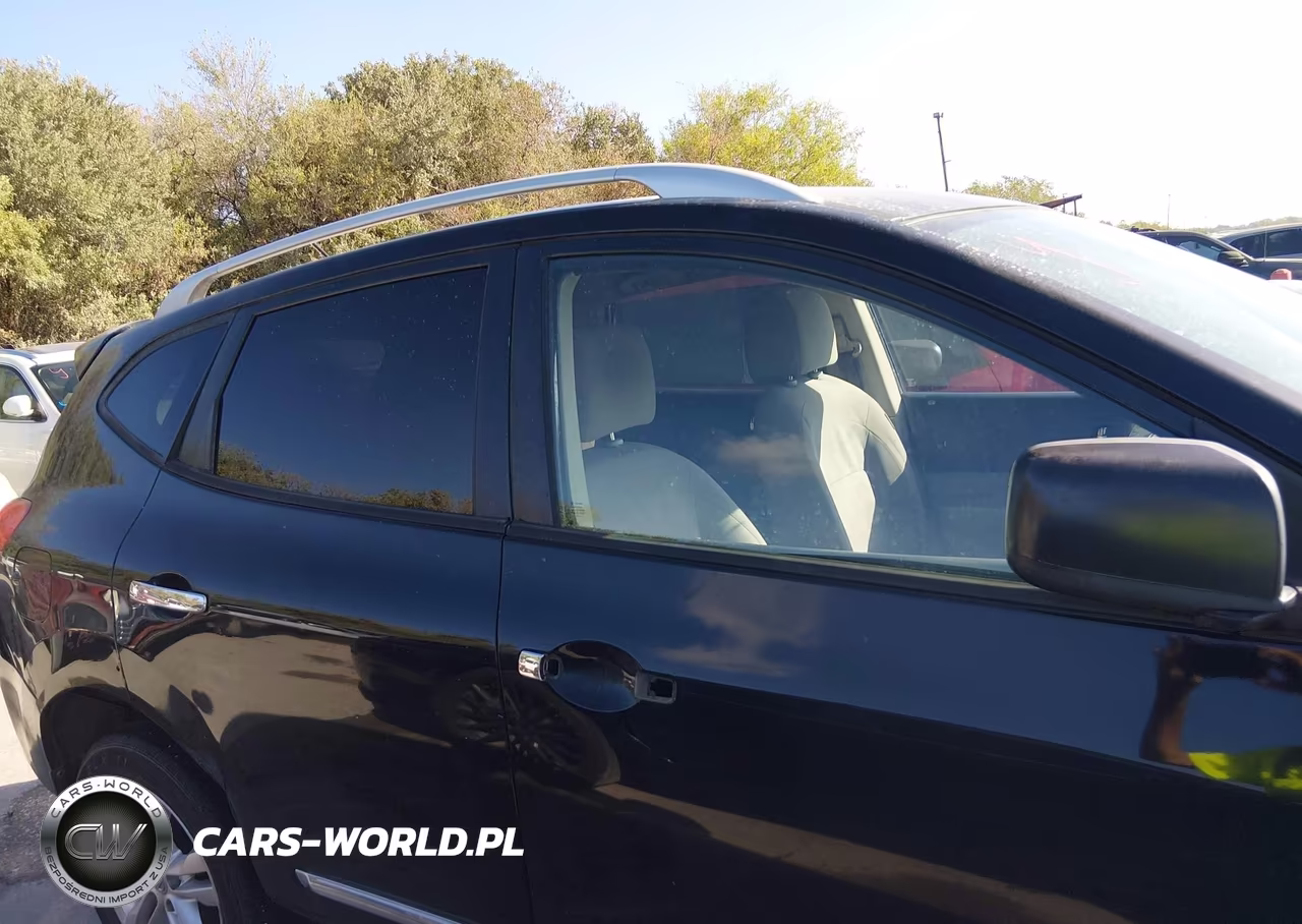 2015 Nissan Rogue Select S VIN:JN8AS5MT1FW151276 - 13