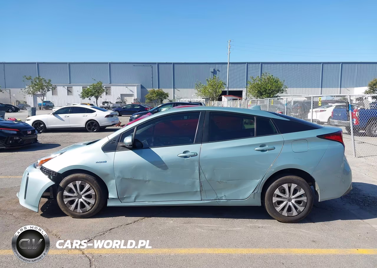 2020 Toyota Prius L Eco VIN:JTDKARFU1L3111664 - 14