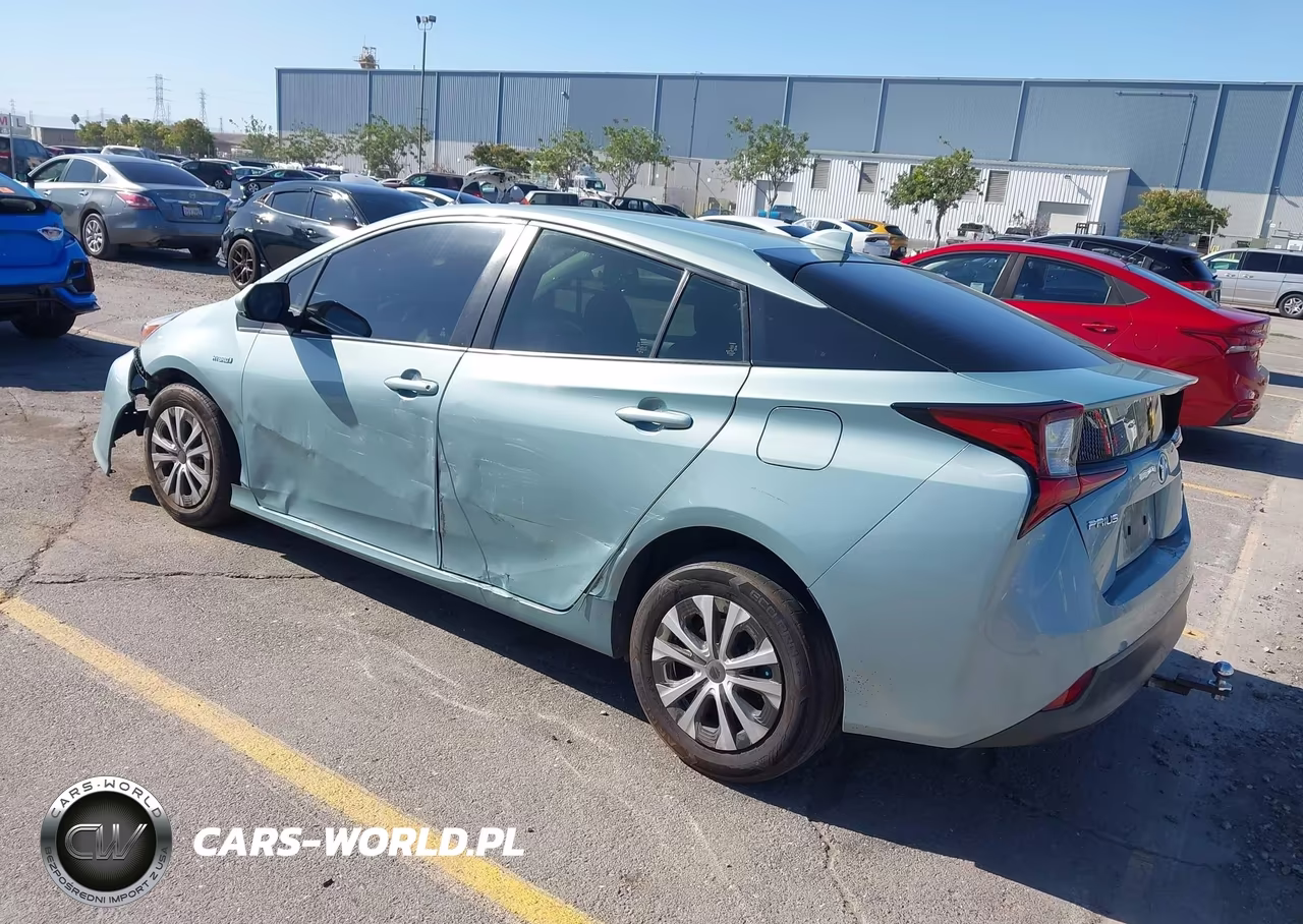 2020 Toyota Prius L Eco VIN:JTDKARFU1L3111664 - 3