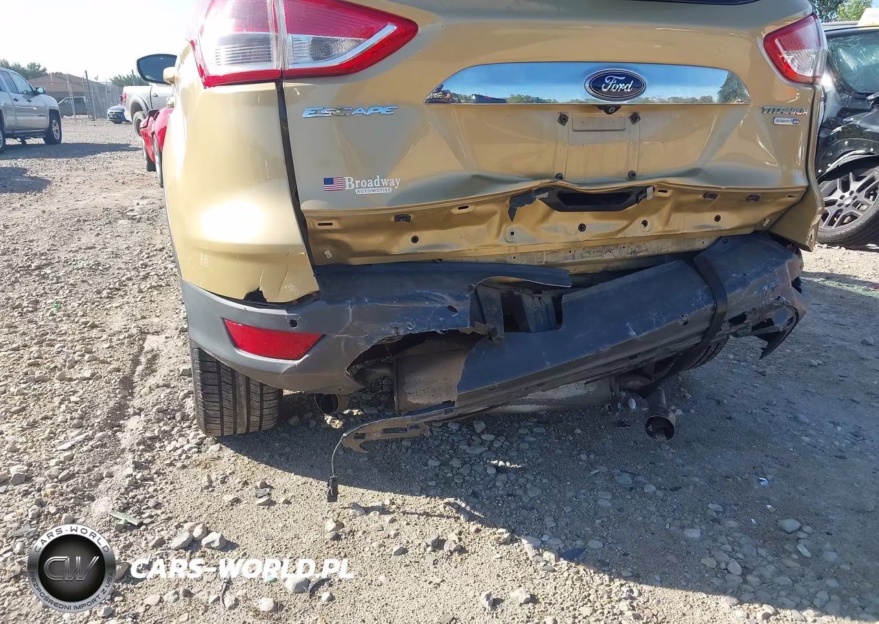 2015 Ford Escape Titanium VIN:1FMCU9JX7FUB57734 - 6