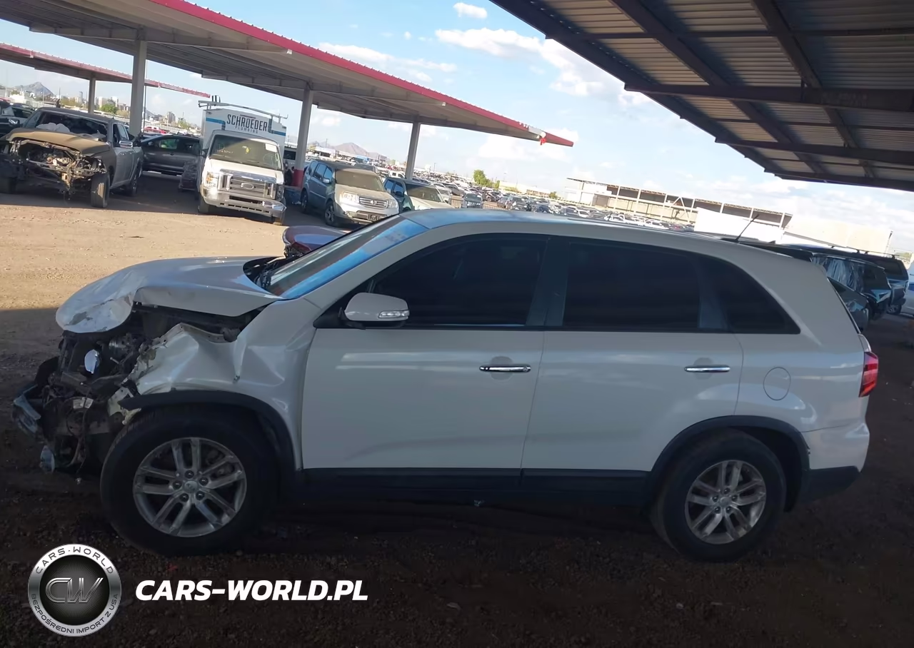 2015 Kia Sorento Lx VIN:5XYKT3A62FG592573 - 14
