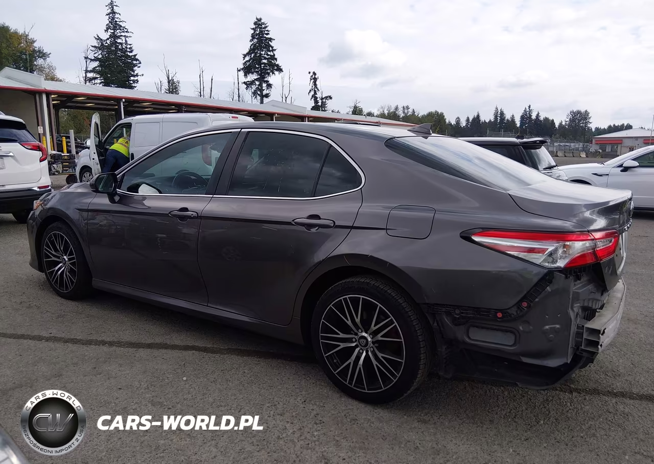 2019 Toyota Camry Le VIN:4T1B11HK0KU239377 - 15