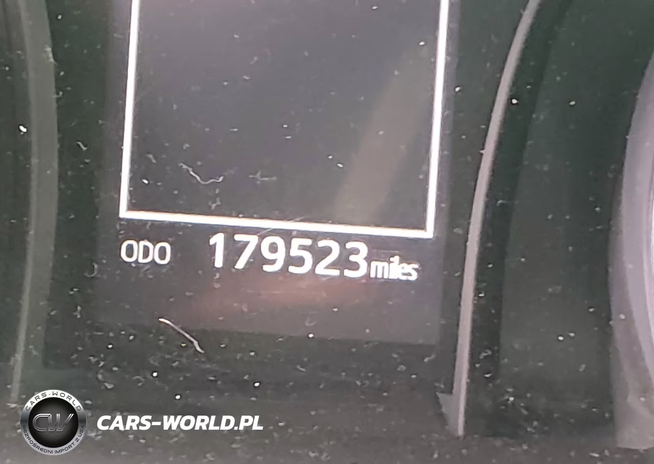 2019 Toyota Camry Le VIN:4T1B11HK0KU239377 - 16
