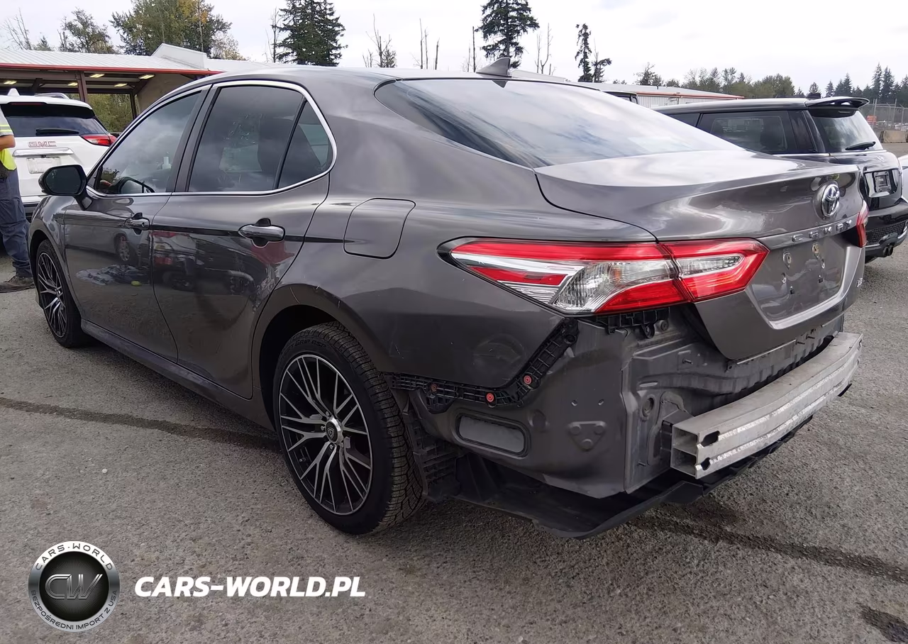 2019 Toyota Camry Le VIN:4T1B11HK0KU239377 - 3